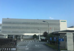 借 知 科技创新,助力数字工厂