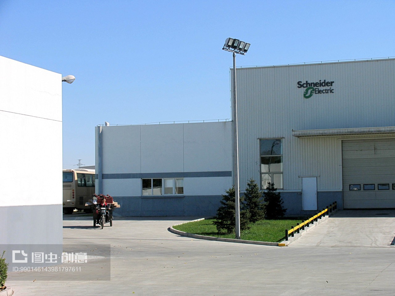 施耐德电气低压（天津） 科技创新驱动高质量发展的典范